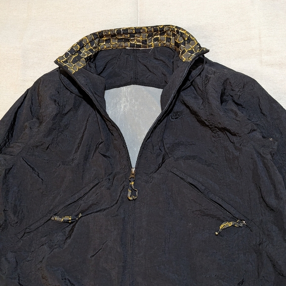 Vintage Nike Nylon Jacket women's L - Picture 6 of 12